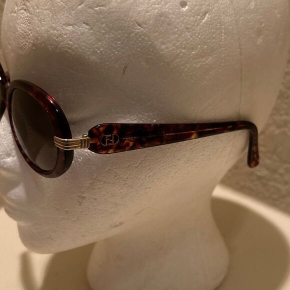 Fendi Women's Dark Tortoise Shell Sunglasses Round Brown Animal Print FS 114 - Picture 4 of 11